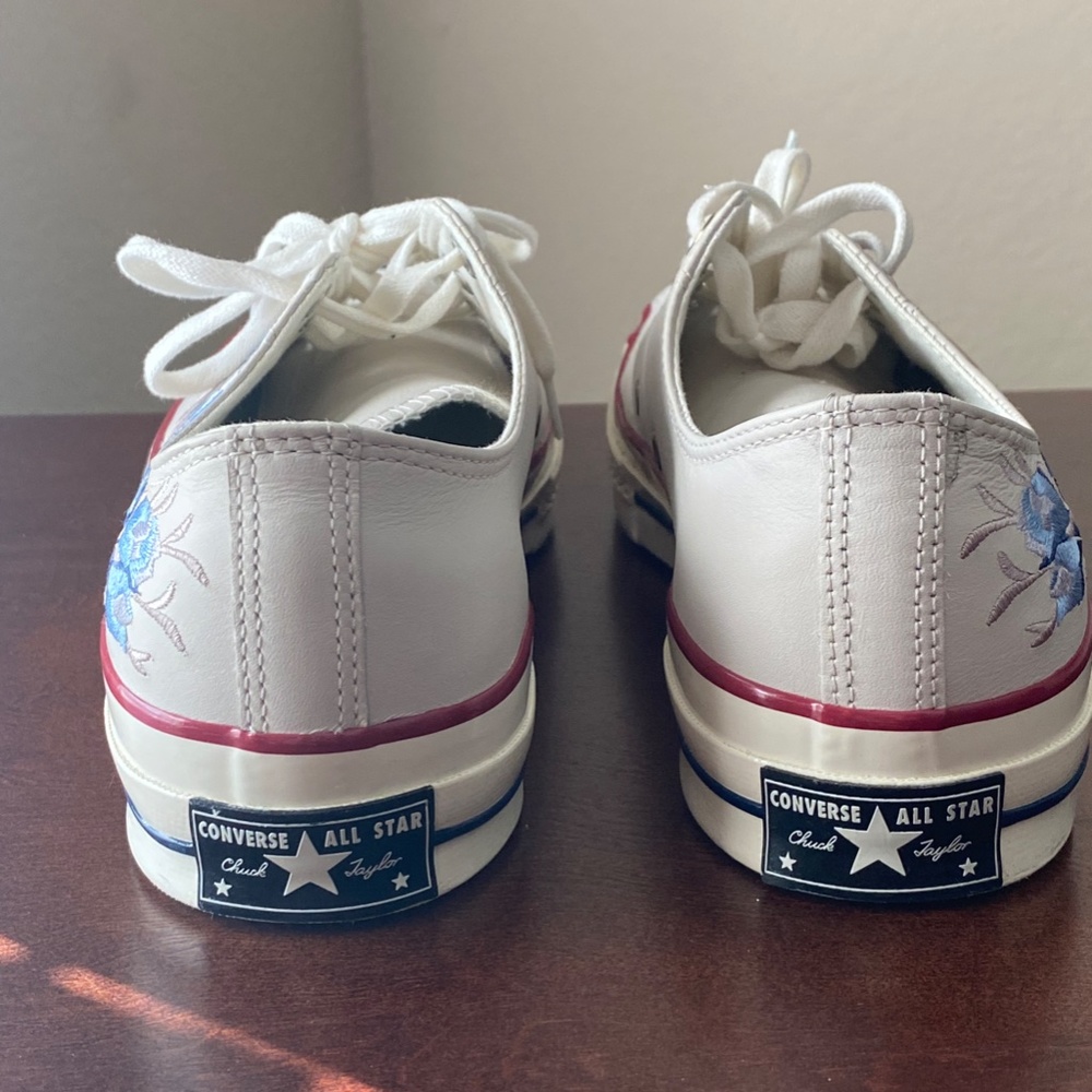Converse Chuck Taylor® All Star® Parkway Floral 70
Low Top Sneaker - Picture 5 of 13